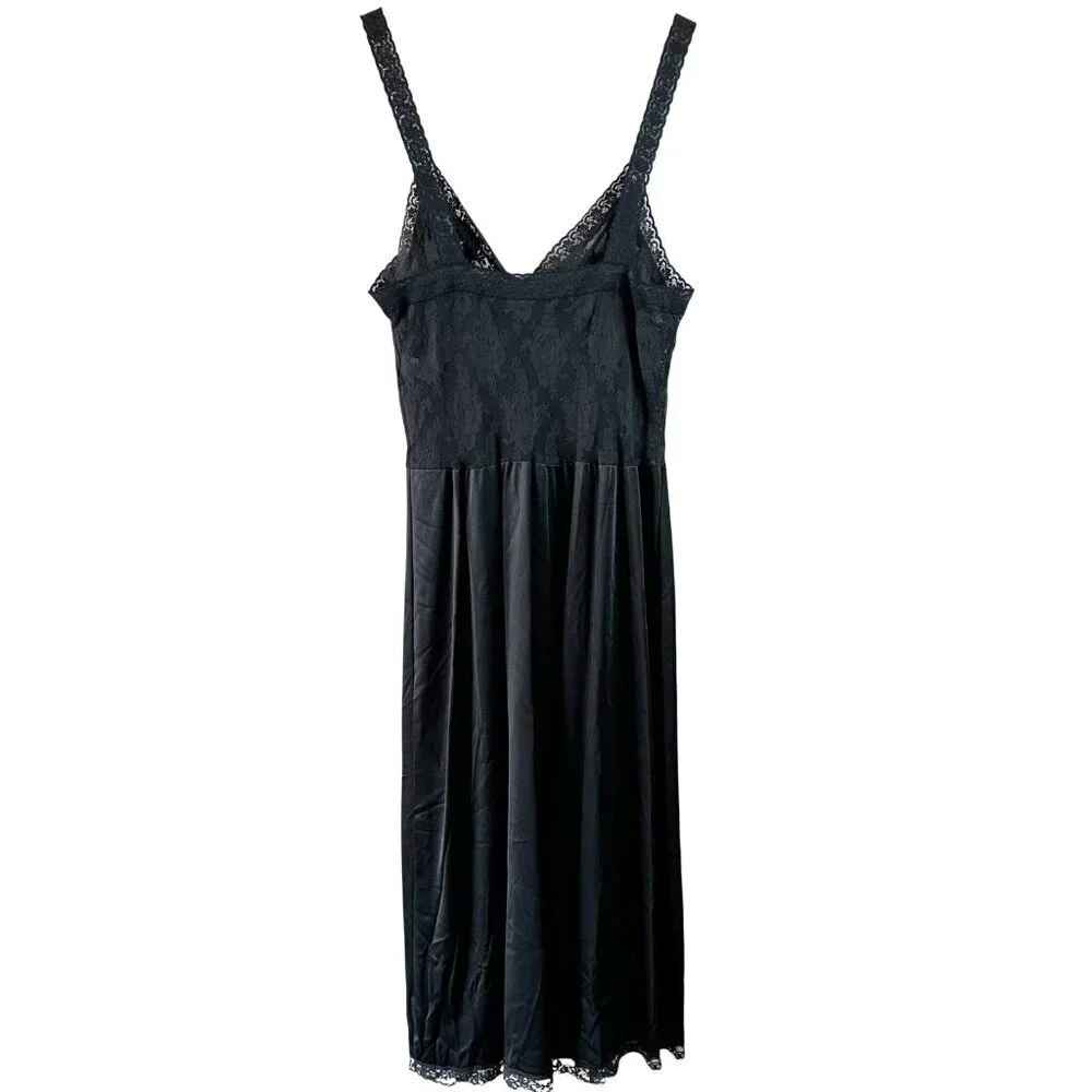 Vintage Vanity Fair Black Lace and Nylon Slip/Nightgown Size 34 USA Pin-Up